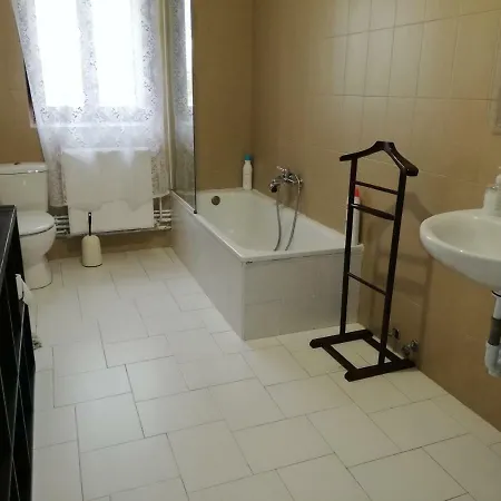 Algarabiastaying 2 Granja San Julian *