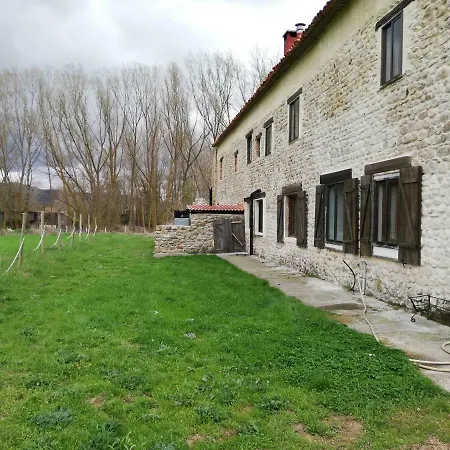 Algarabiastaying 2 Granja San Julian Feriehus Medina de Pomar