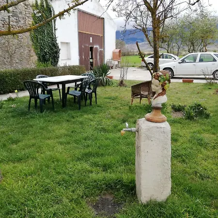 Algarabiastaying 2 Granja San Julian Feriehus