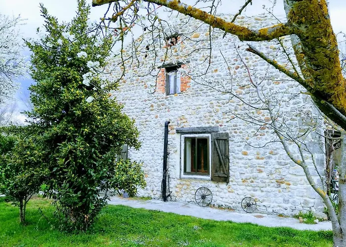 Algarabiastaying 2 Granja San Julian